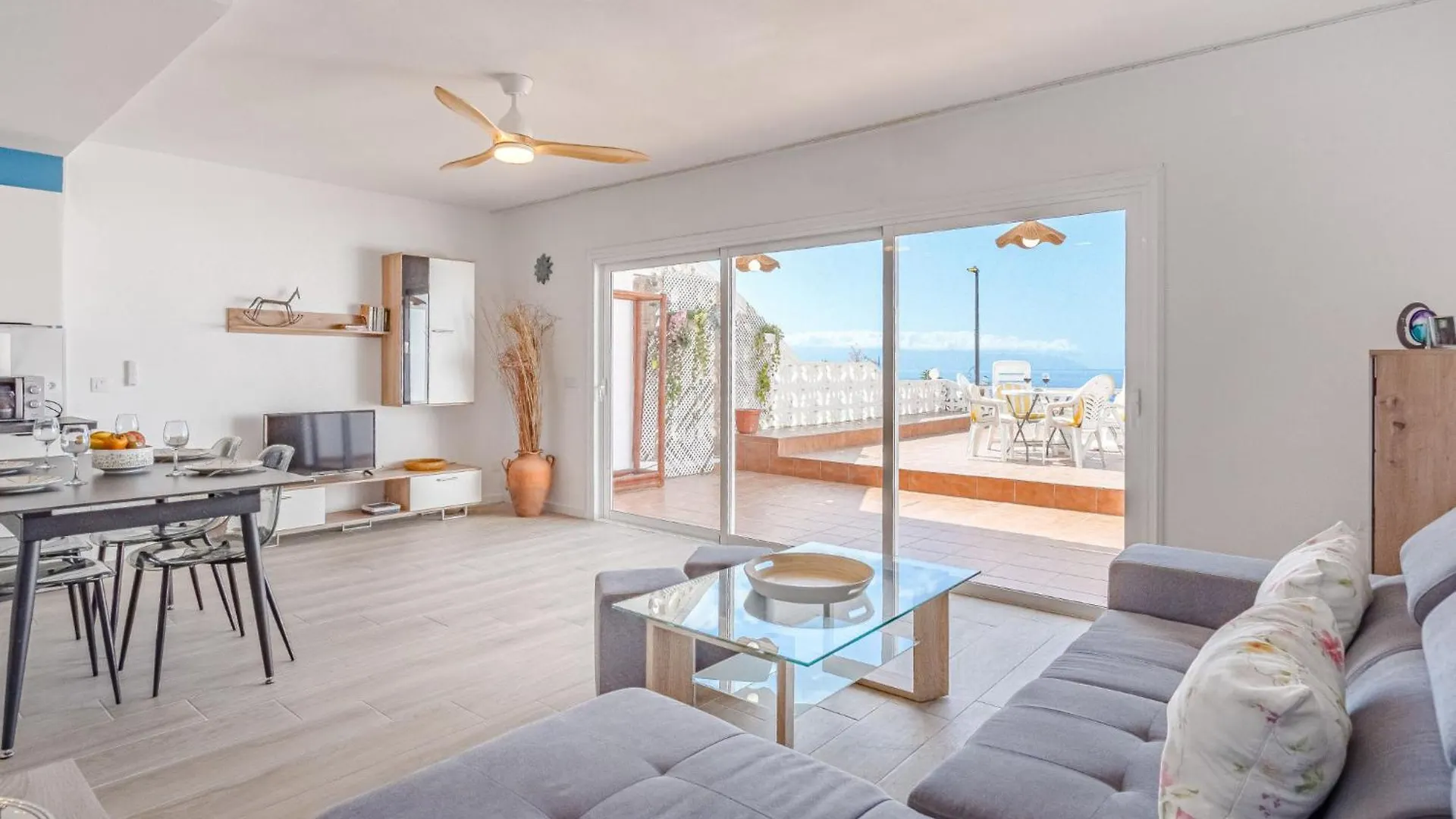 Apartment Terraza De Los Gigantes By Interhome Acantilado de los Gigantes